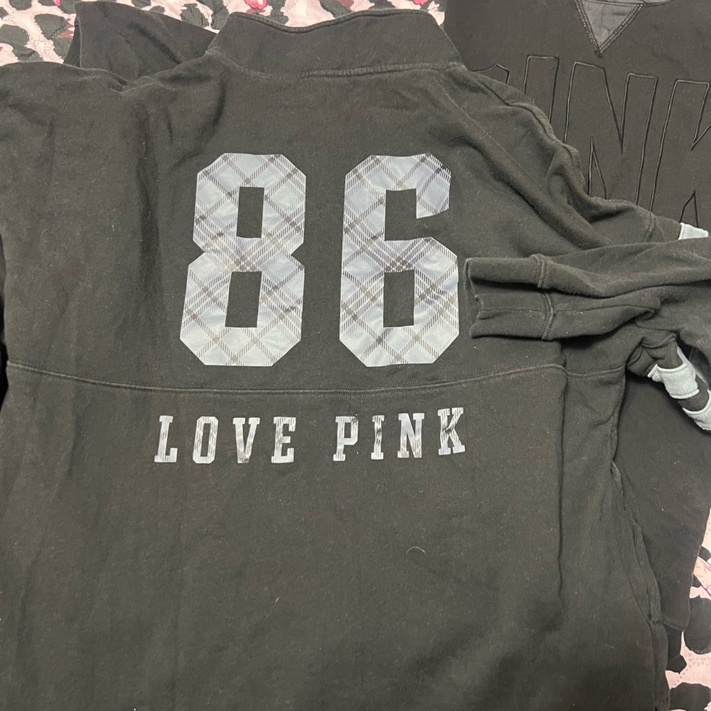 Pink Vs Bundle Clothes - image 2